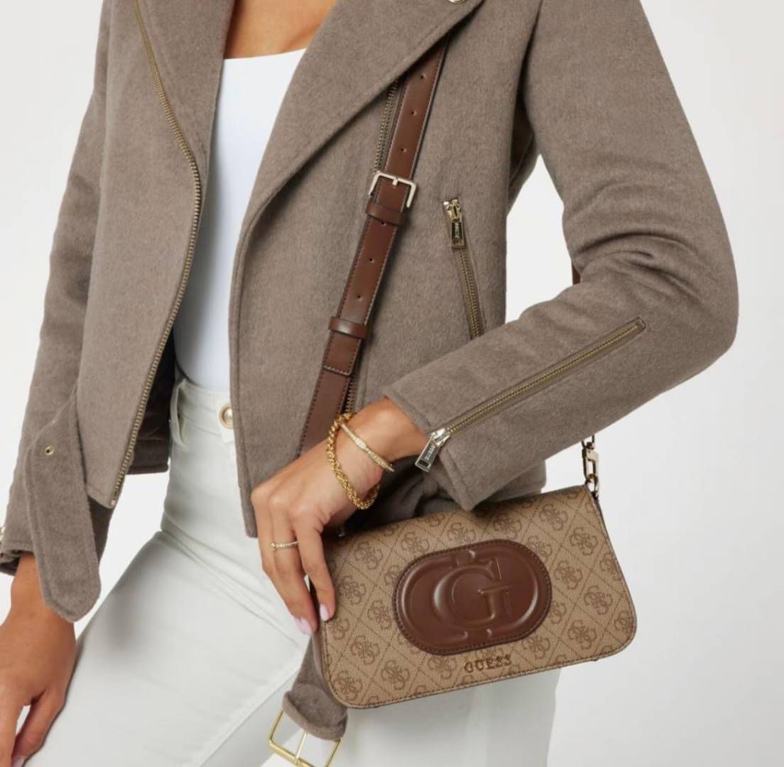 Gueess flap shoulder bag premium quality with og box