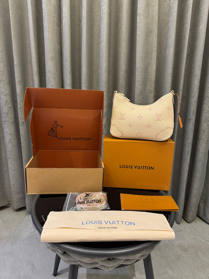 Louiis vuittion Vintage Calfskin Croissant Bag with Double Box premium quality