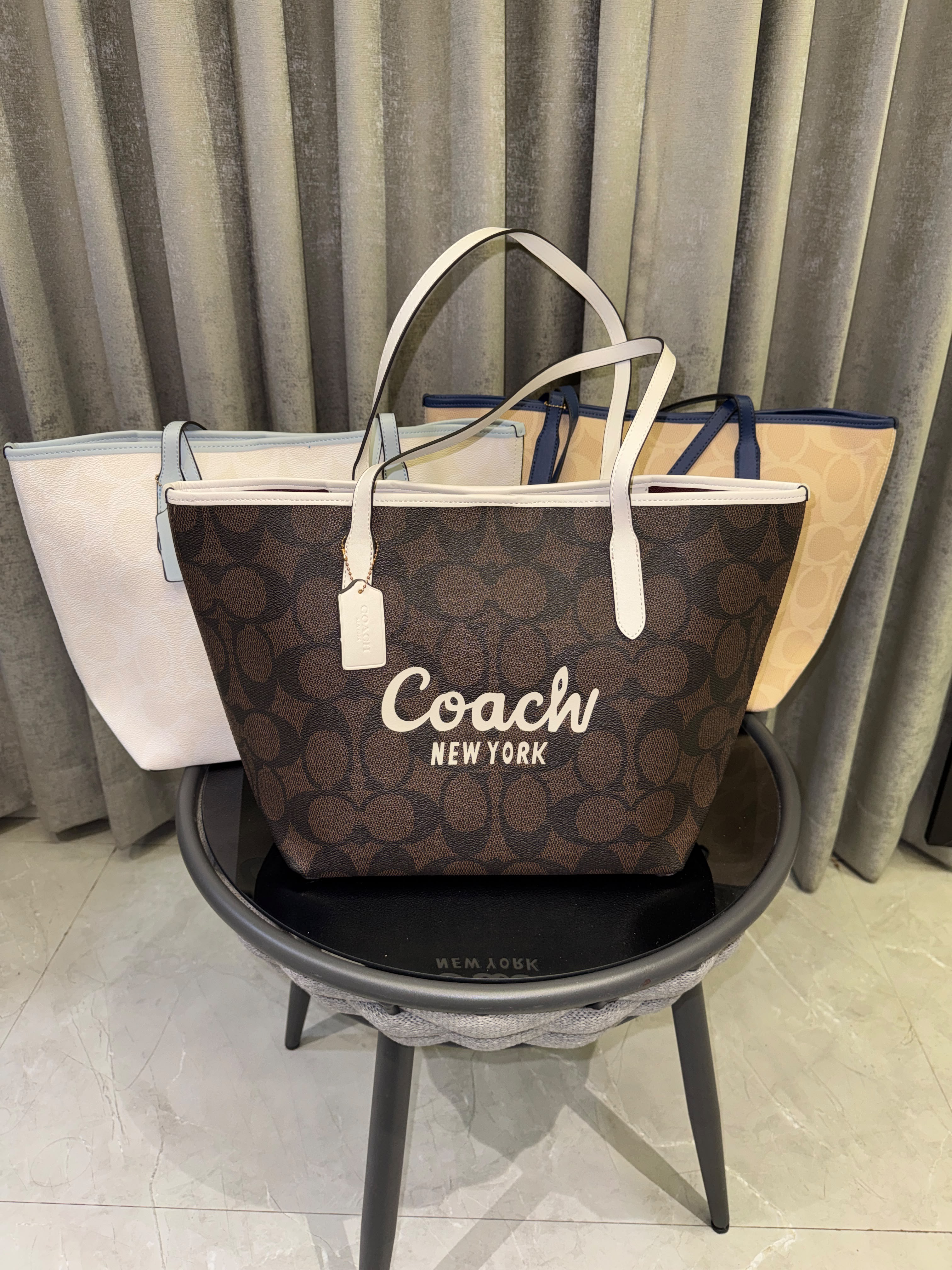 Coachh city tote graphic bag tote bag premium quality with dust cover