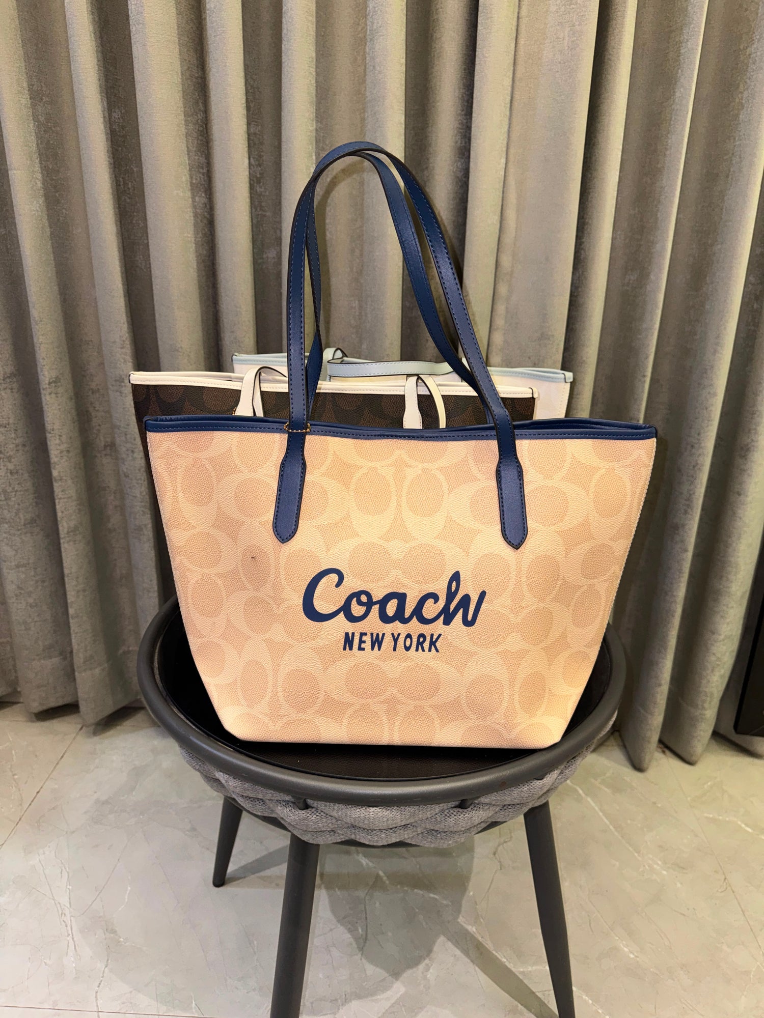 Coachh city tote graphic bag tote bag premium quality with dust cover