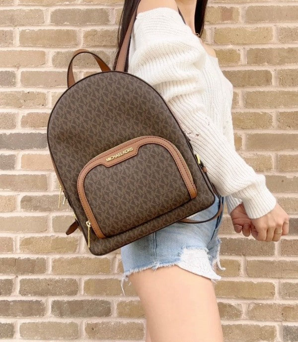 Miichael Korrs backpack with dust cover