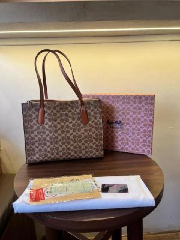Coacch nina tote bag premium quality with box